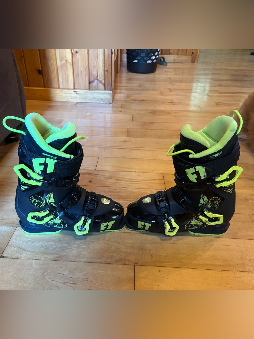 Full Tilt Descendant 4 Men’s Ski Boots Size 27.5(9.5)